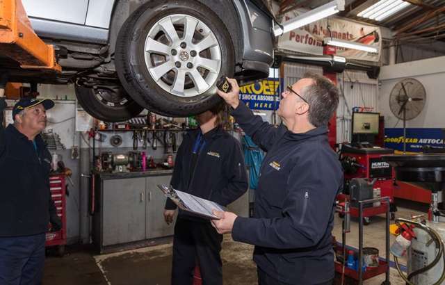 Goodyear Autocare Hampstead Gardens workshop gallery image