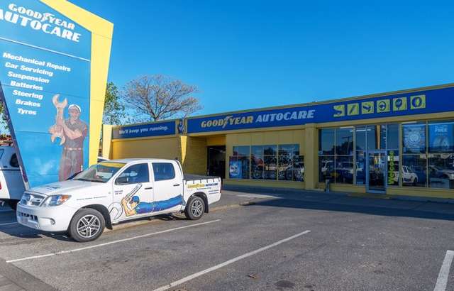 Goodyear Autocare Hampstead Gardens workshop gallery image