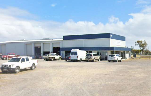 Edwards Auto Repairs workshop gallery image