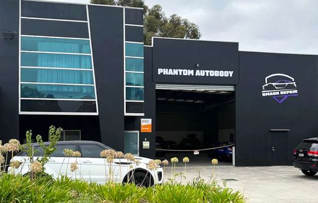 Phantom Autobody & Mechanics workshop gallery image