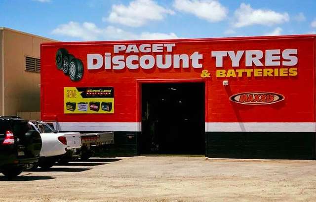 Paget Discount Tyres & Batteries workshop gallery image