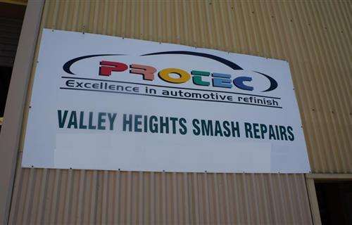 Valley Heights Smash Repairs workshop gallery image