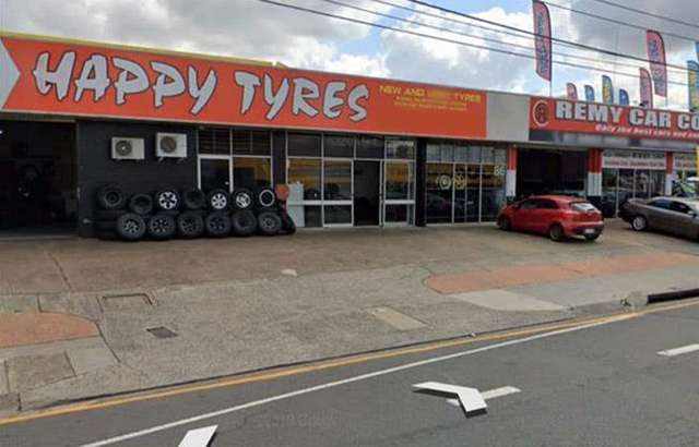 Happy Tyres workshop gallery image