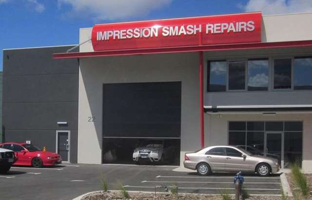 Impression Smash Repairs workshop gallery image