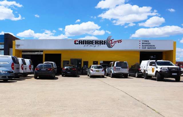 Canberra Tyre Centre workshop gallery image