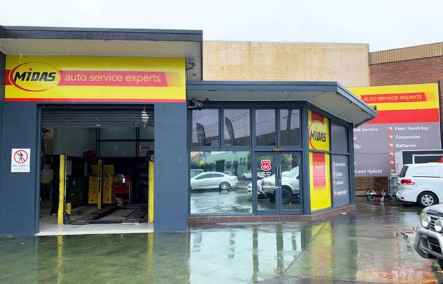 Midas Service Centre Marrickville workshop gallery image