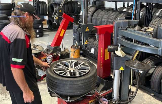 Bridgestone Select Tyre & Auto Hervey Bay workshop gallery image