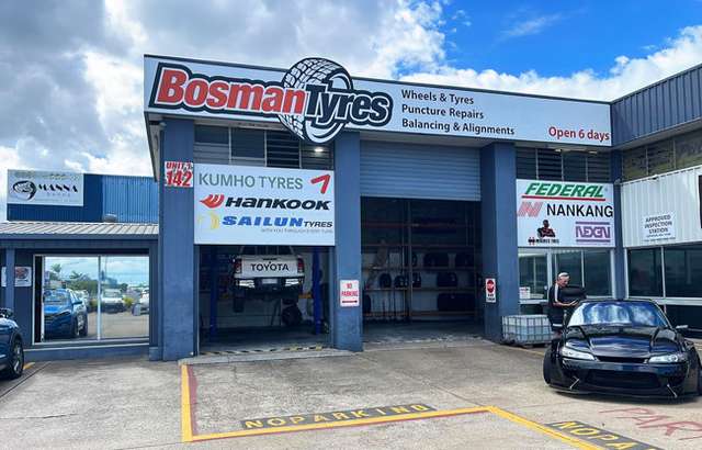 Bosman Tyres workshop gallery image