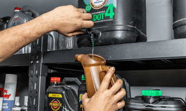 How To Tell If Your Clutch Fluid Is Low? - AutoGuru