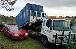 Tommo's Automotive and Towing image