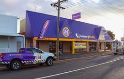 Battery World Dubbo image