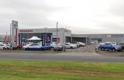 Lakeside Nissan image