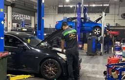 OM Automotive Pendle Hill image