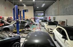 Old2 Automotive image