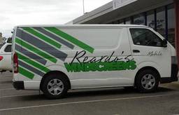 Reardo's Windscreens image