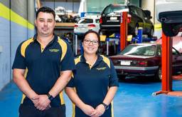 Barnamotive Car Care image