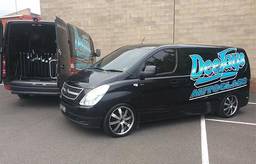 DeeJays Autoglass image