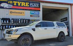 JB Tyre Place image