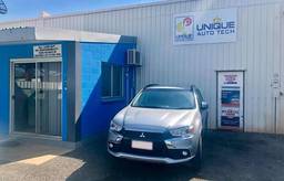 Unique Auto Tech image