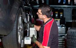 Sydney Tyre Centre image