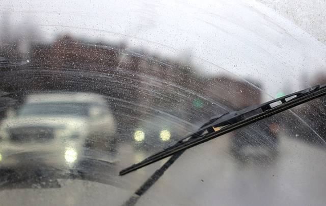 Wiper blades not cleaning