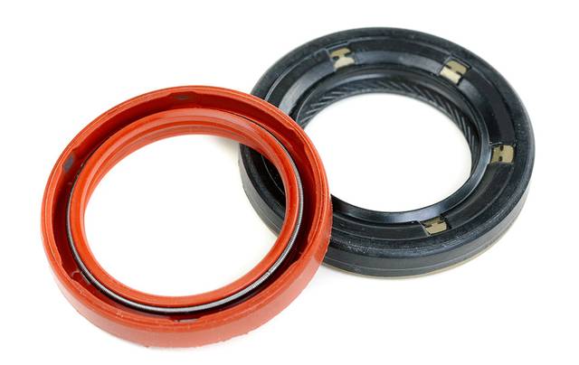 Driveshaft seal replacement