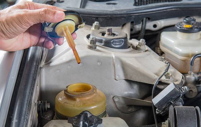 Power steering reservoir replacement