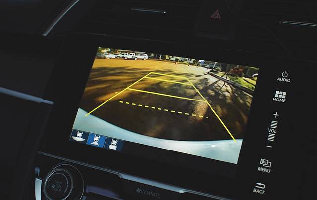 Reversing camera screen