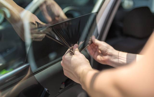 Car window tint removal