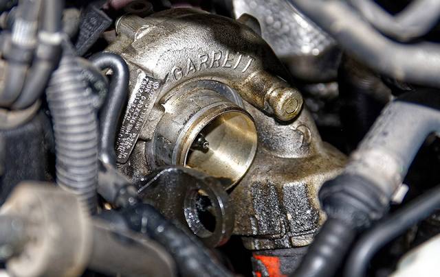 Oil return hose replacement