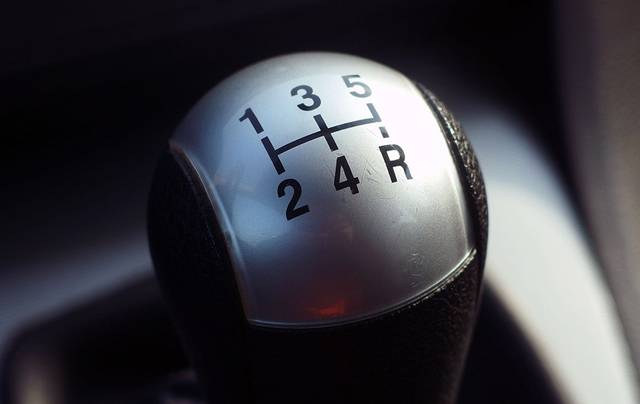 Manual selector cable replacement