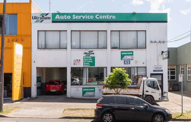 Ultra Tune Artarmon workshop gallery image