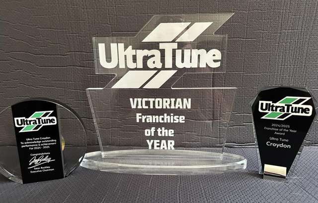 Ultra Tune Croydon workshop gallery image