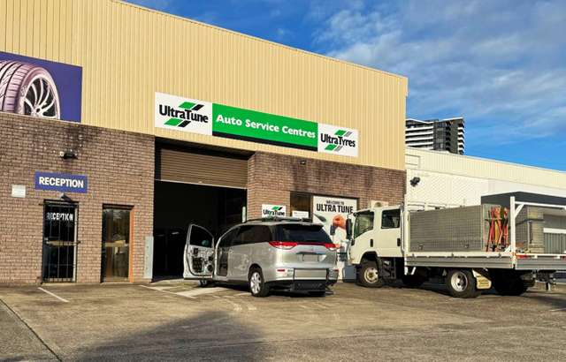 Ultra Tune Wollongong workshop gallery image