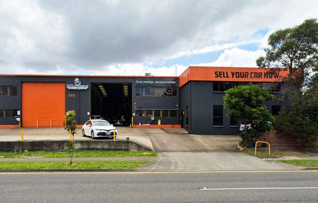 Prestige Autohub workshop gallery image