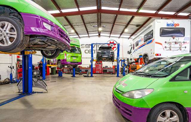 Service Central Auto workshop gallery image