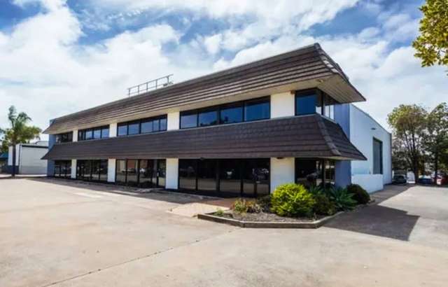 Churchill Automotive & Tyre Service workshop gallery image