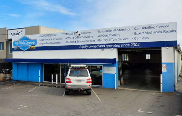 Ks Motor Company Auto Service Centre workshop gallery image