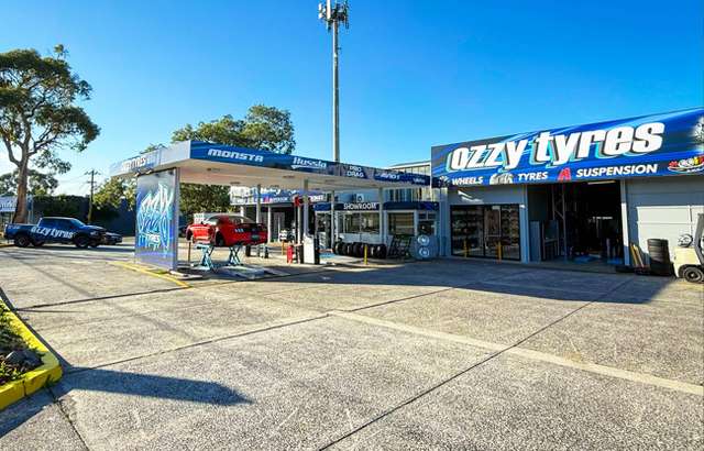 Ozzy Tyres Ferntree Gully workshop gallery image