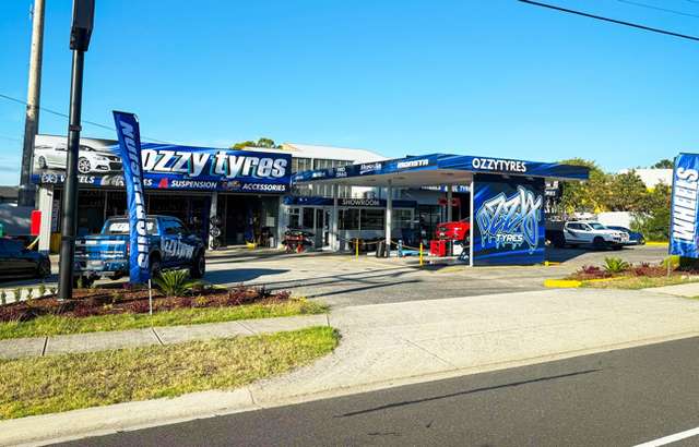 Ozzy Tyres Ferntree Gully workshop gallery image