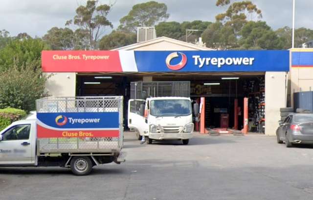 Cluse Bros Tyrepower Julian Terrace workshop gallery image