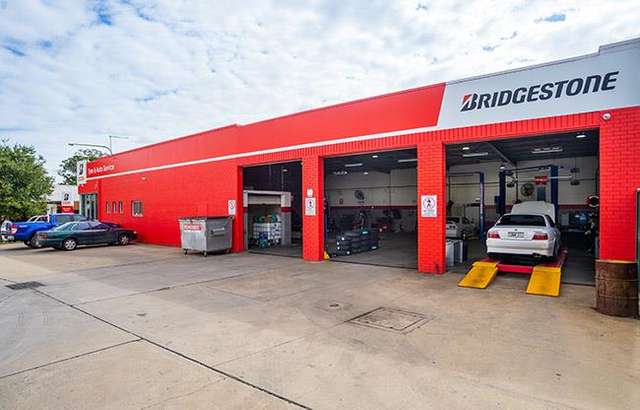 Bridgestone Select Tyre & Auto Campbelltown workshop gallery image