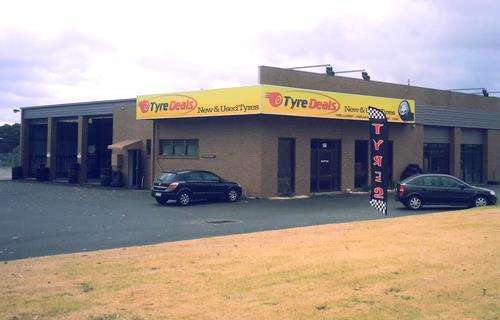 Tyre Deals & Auto Service Centre workshop gallery image
