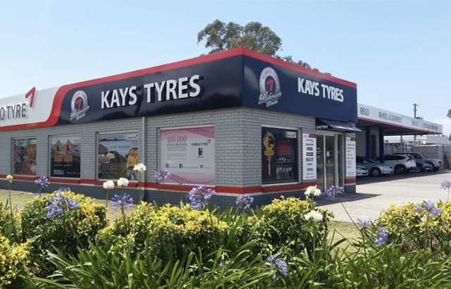 Kays Discount Tyres workshop gallery image
