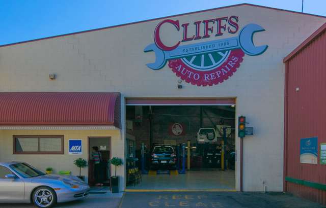 Cliffs Auto Repair Services workshop gallery image