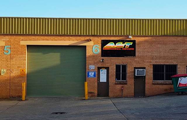 A & T Mechanical Repairs workshop gallery image