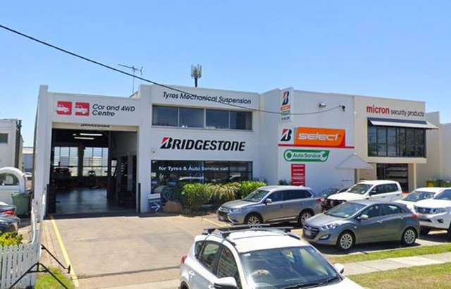 Bridgestone Select Tyre & Auto Hendra workshop gallery image