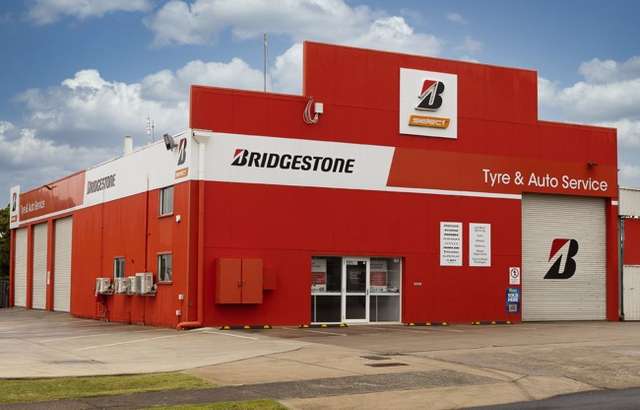 Bridgestone Select Tyre & Auto Darling Heights workshop gallery image