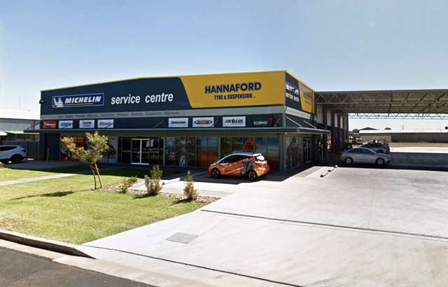 Hannaford Tyre and Suspension workshop gallery image