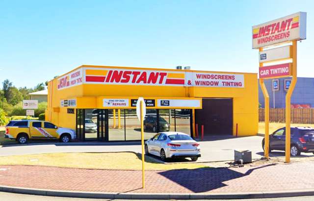 Instant Windscreens & Tinting Cannington workshop gallery image
